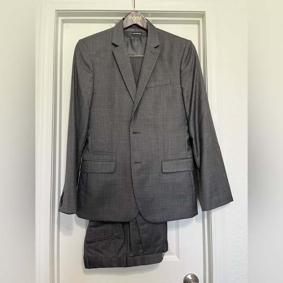 Express Charcoal Men's Suit - Picture 1 of 17